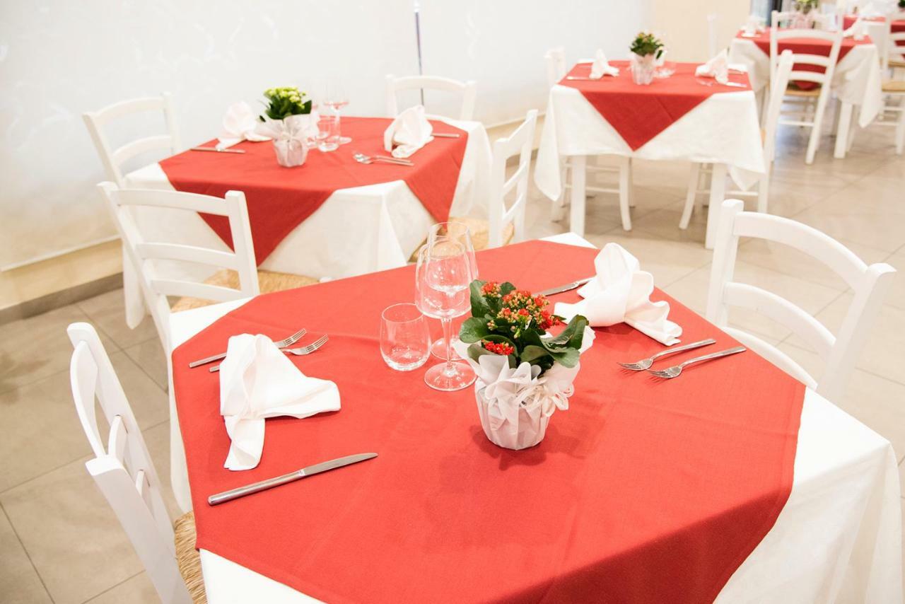 Hotel Ristorante La Terrazza Ceprano Eksteriør bilde
