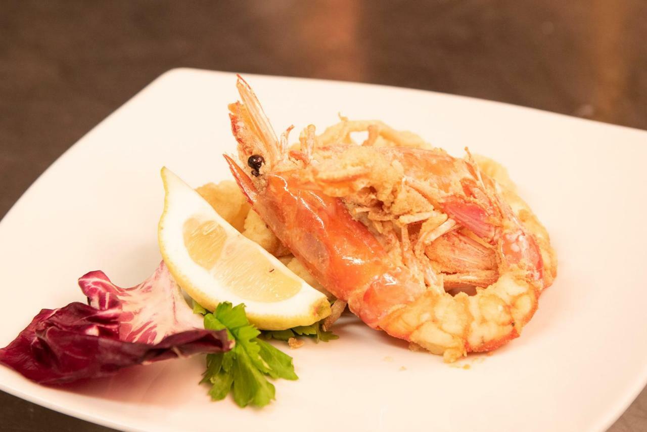 Hotel Ristorante La Terrazza Ceprano Eksteriør bilde